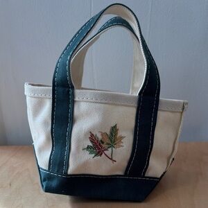 Vtg. L.L. Bean Embroidered Mini Tote